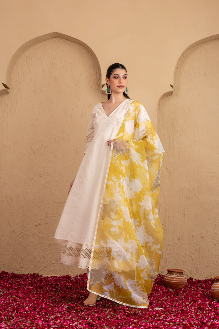 CREAM SUIT SET WITH YELLOW FLORAL PRINTED ORGANZA DUPATTA