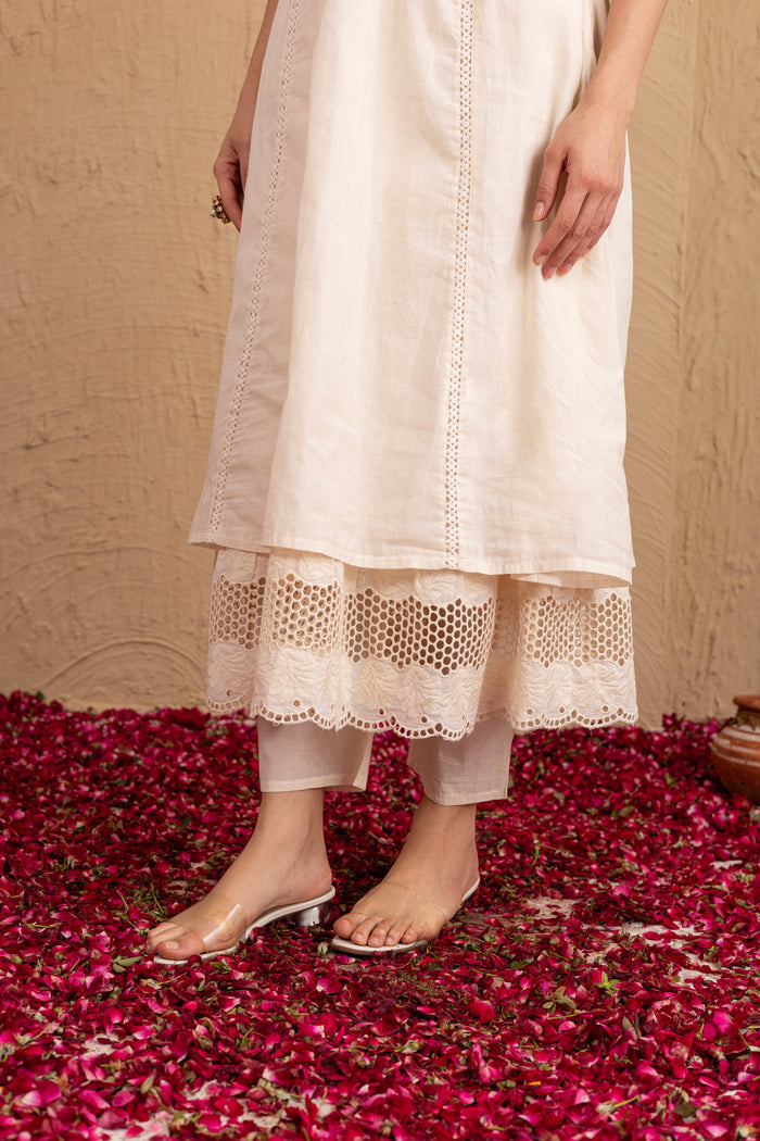 CREAM SUIT SET WITH YELLOW FLORAL PRINTED ORGANZA DUPATTA